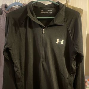 Under Armour Women's 1/2 Zip Pullover - Black / L